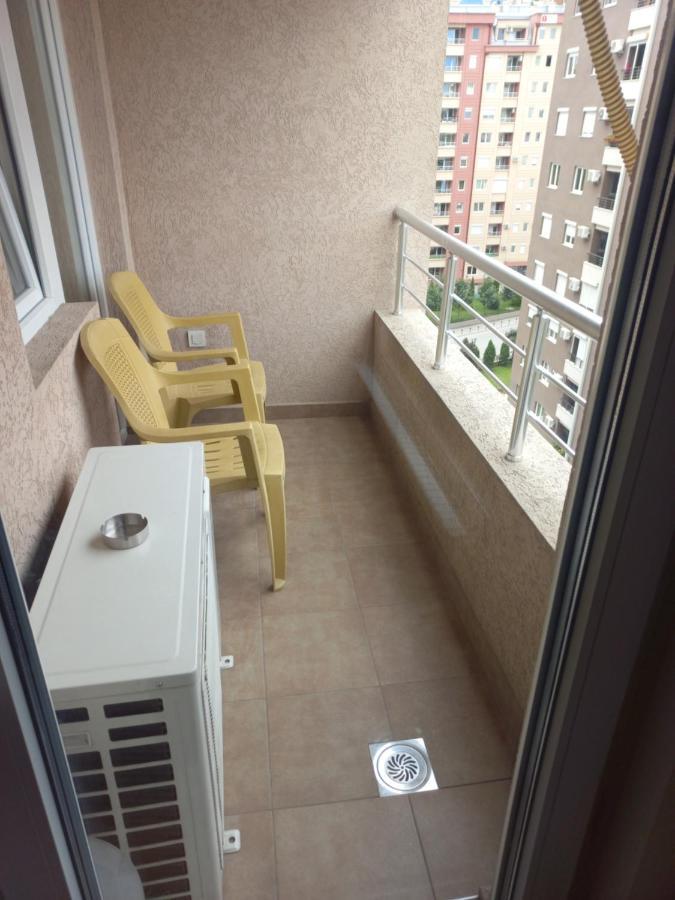 Cozy Skopje Retreat 2 Appartement Buitenkant foto